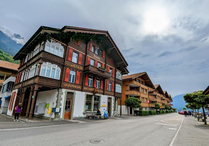 Iseltwald Dorfplatz