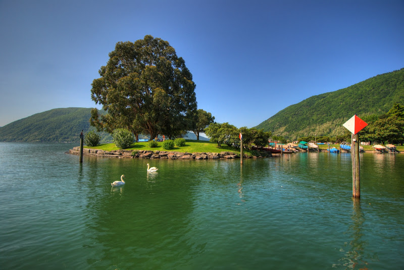 Lungolago di Melide